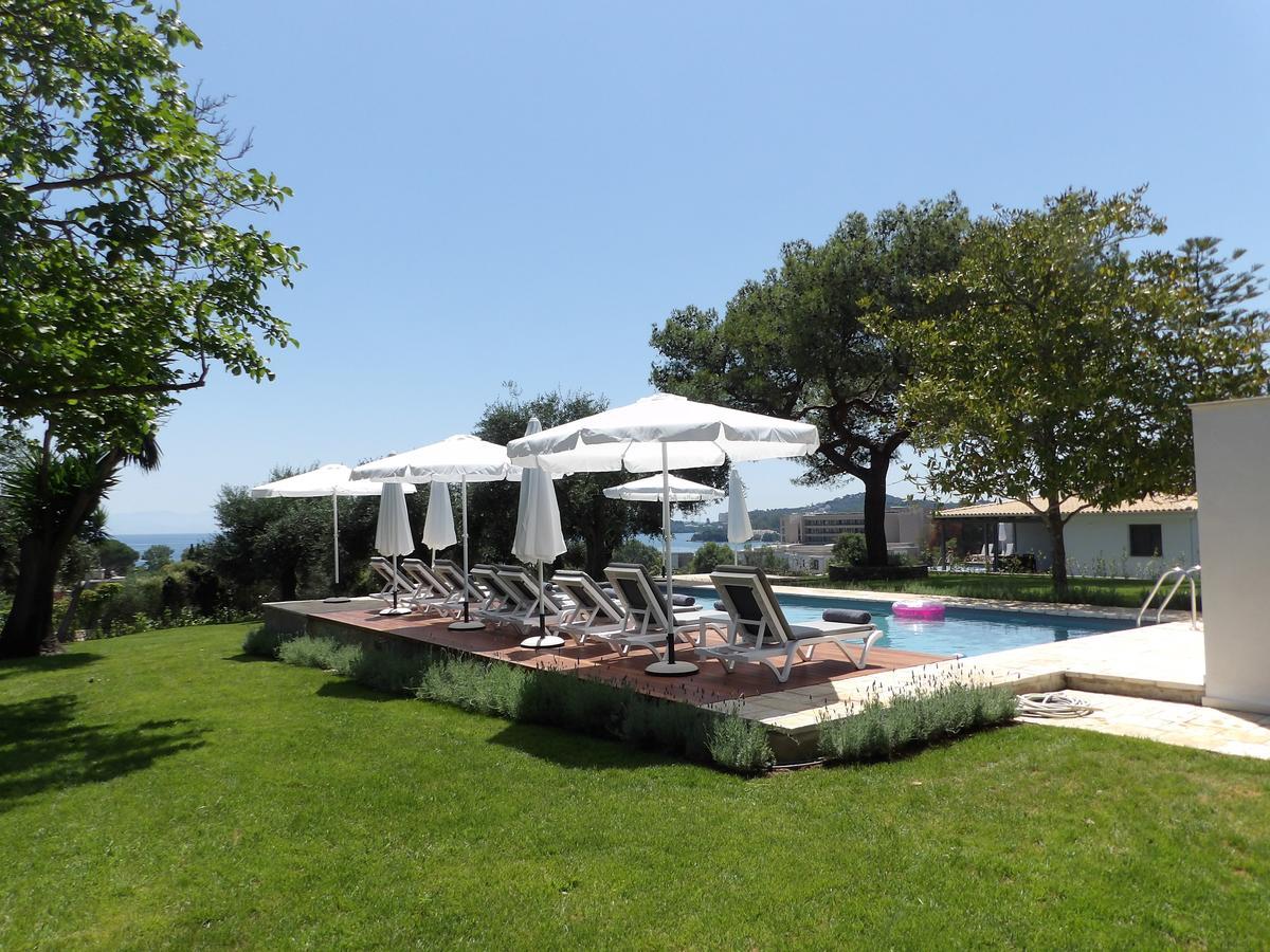 Villa Ren Dassia  Buitenkant foto